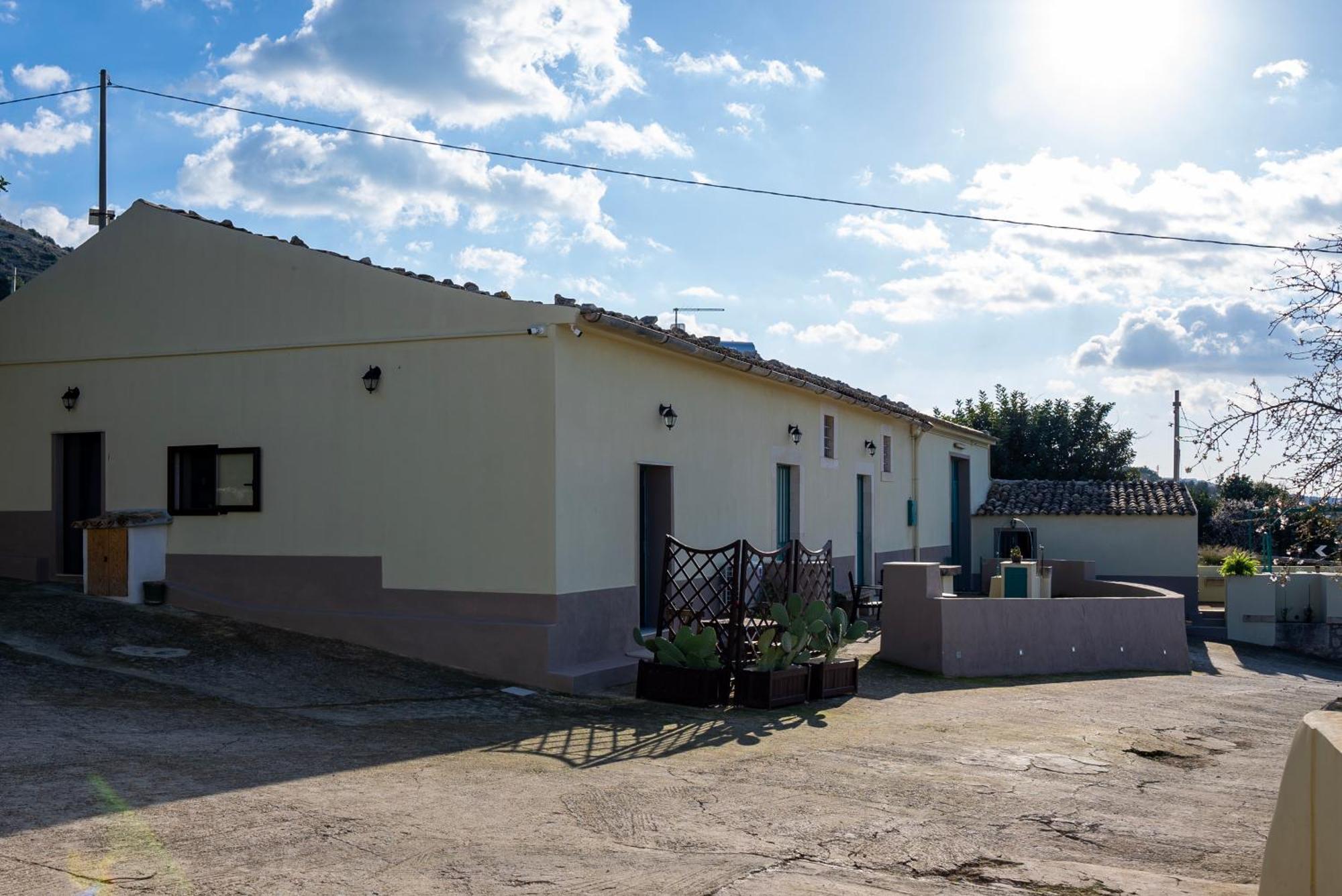 La Dimora Delle Coste Appartement Comiso Buitenkant foto